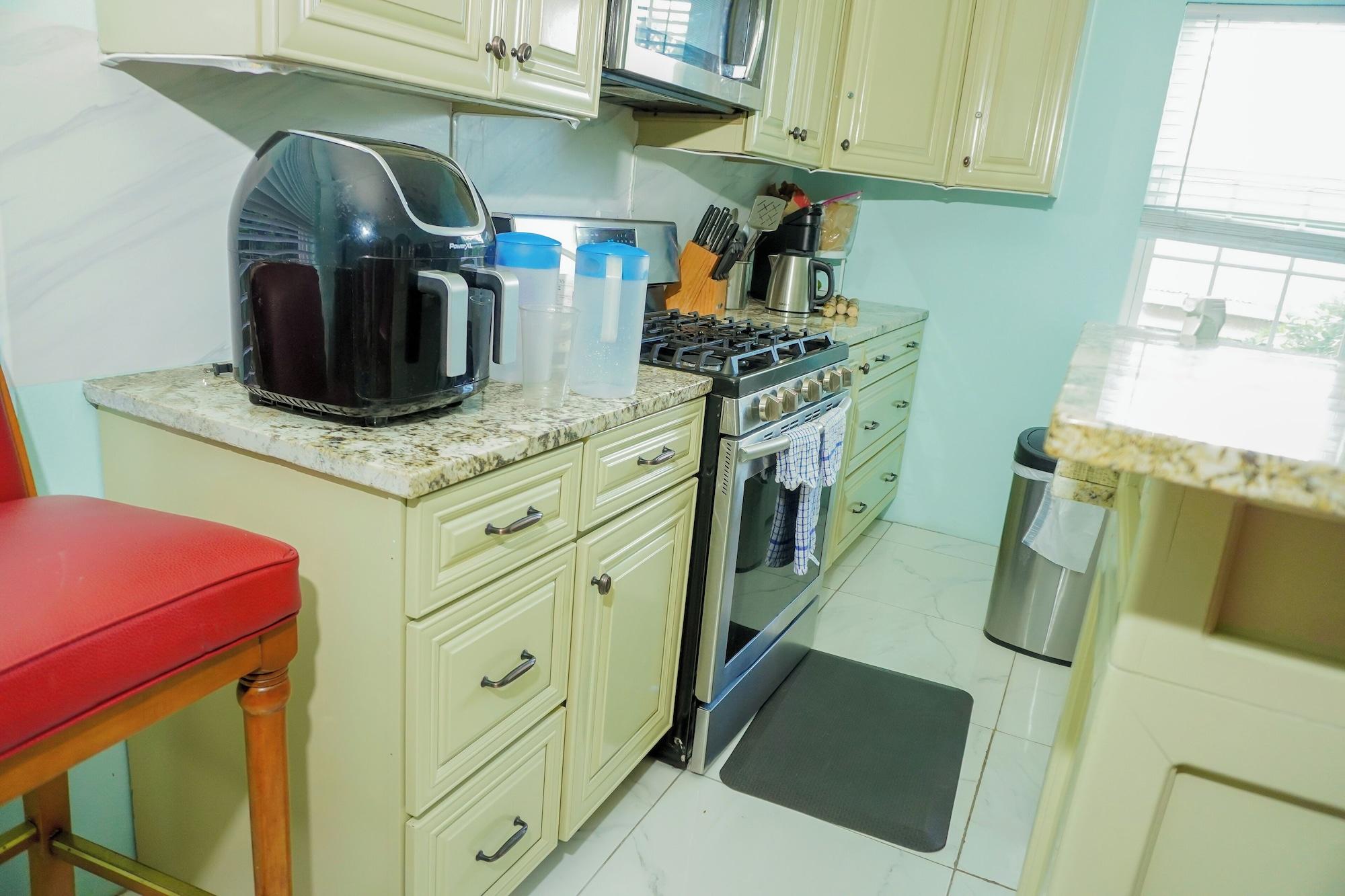 Comodidades del Alojamiento A taste of Jamaica Lavern place
