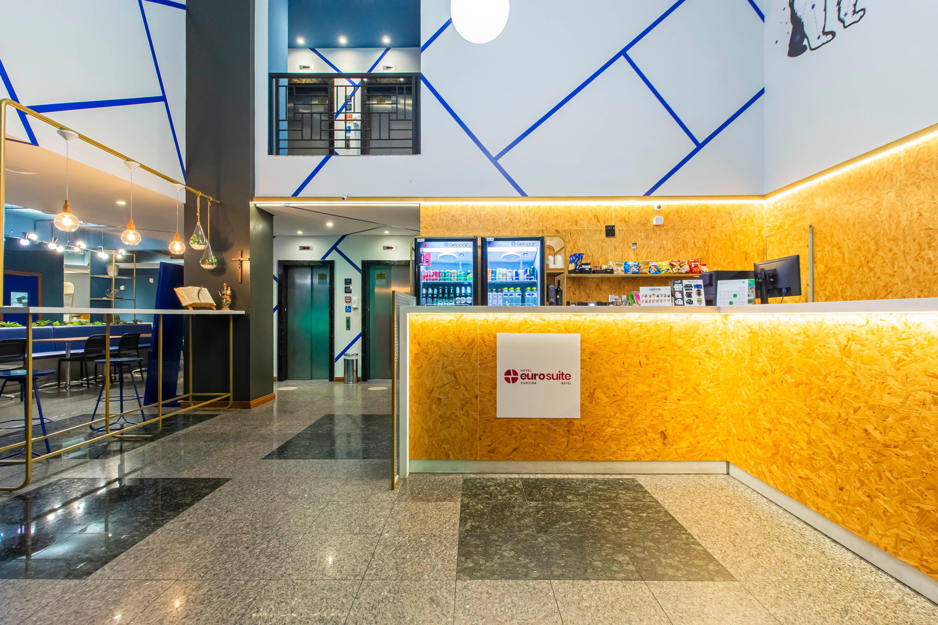 Vista Lobby Hotel Euro Suite Curitiba Batel By Nacional Inn