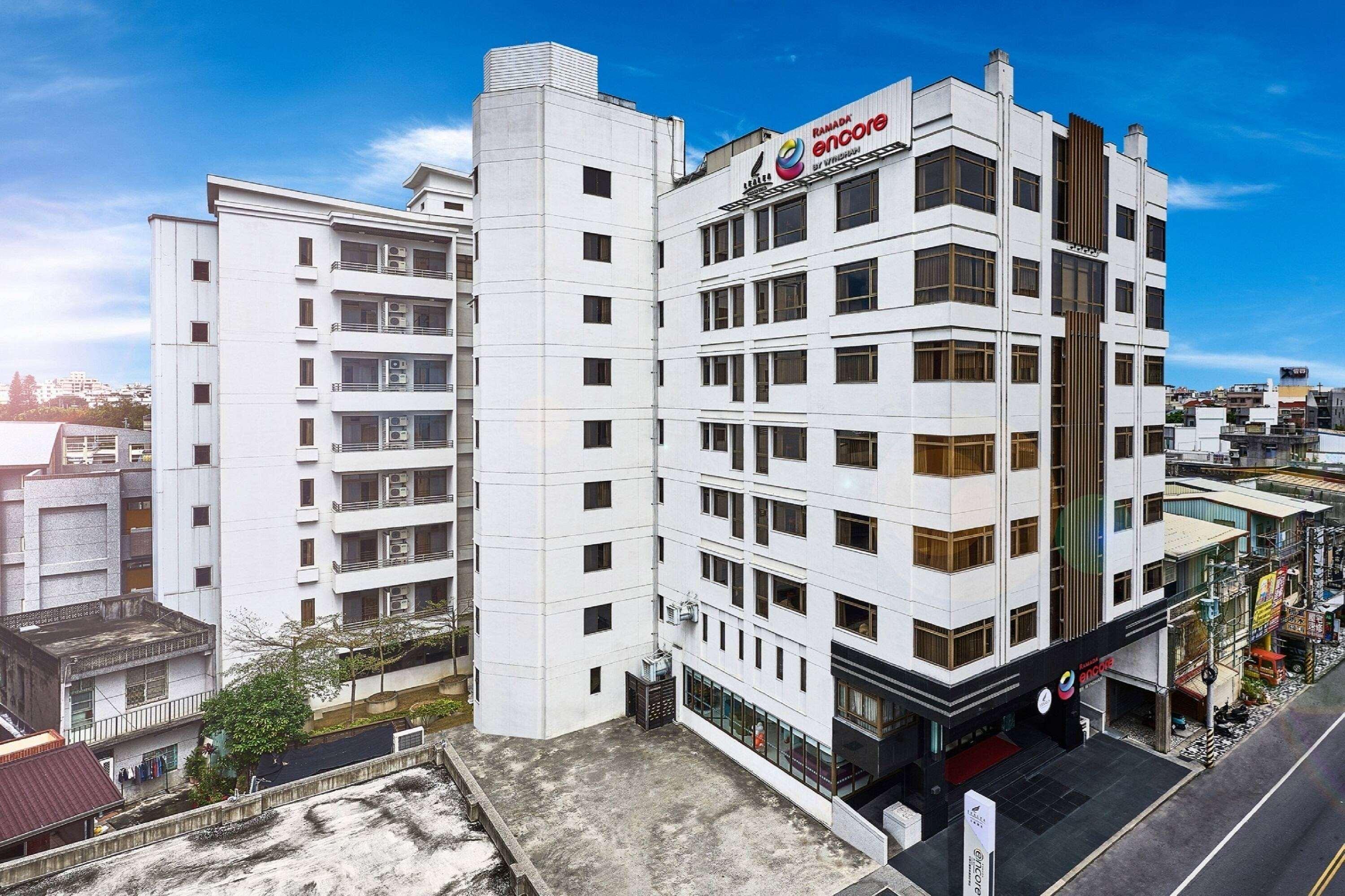 Vista Exterior Ramada Encore by Wyndham Hualien