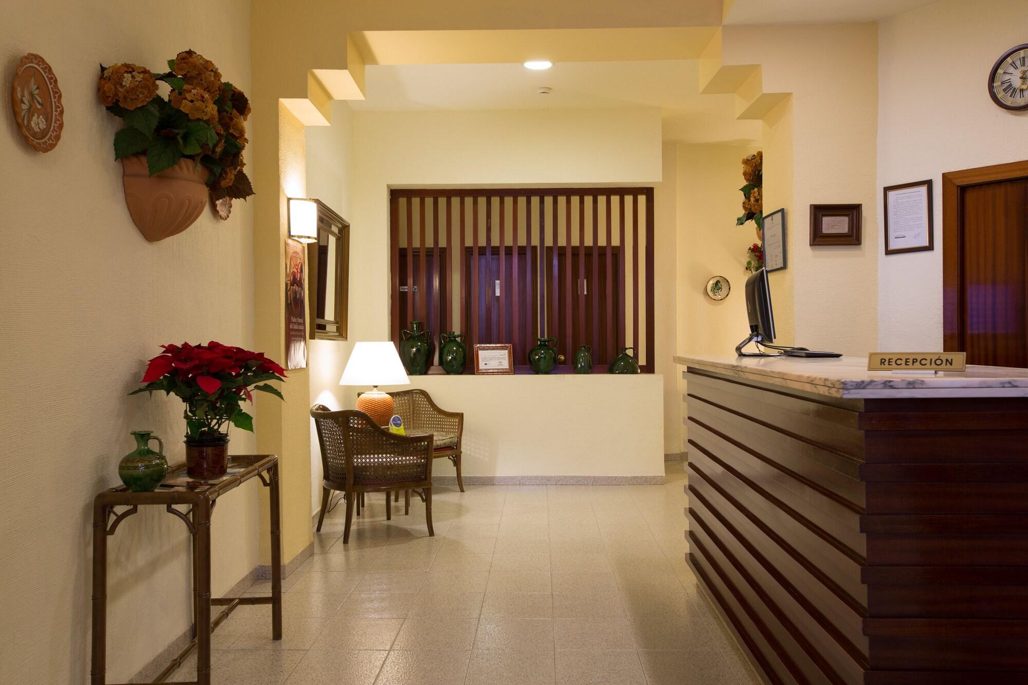 Varios Hotel Riviera