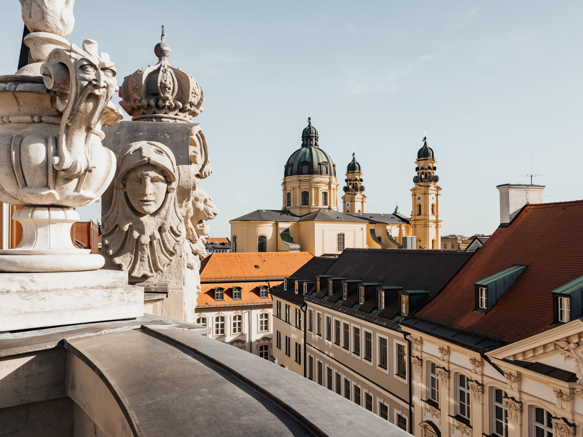 Vista Exterior Rosewood Munich