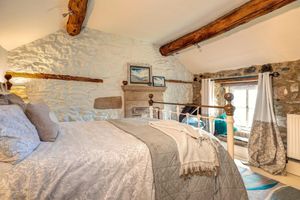 Alquiler Vacacional - Gorgeous romantic cottage retreat, gardens & Peak District views