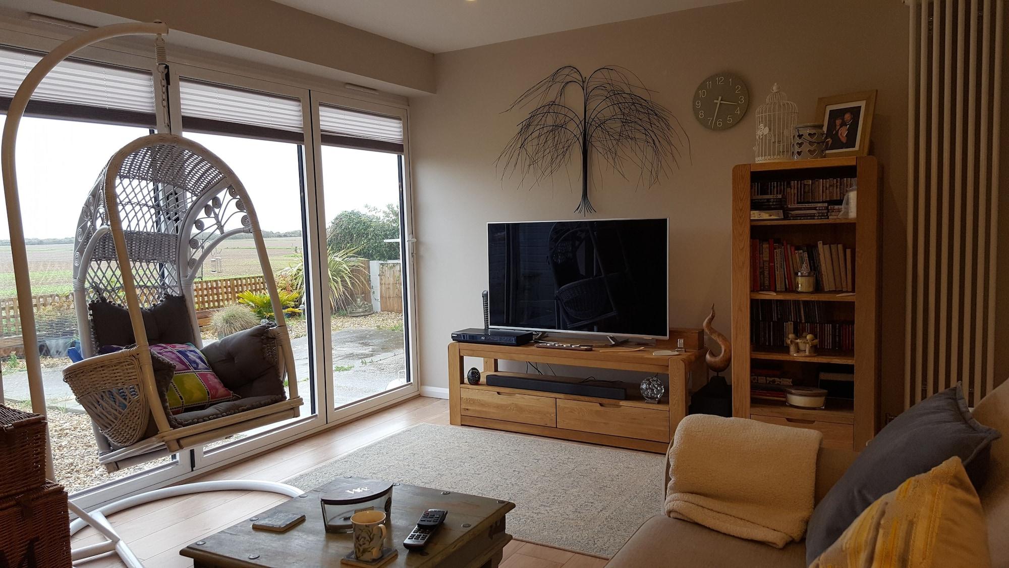 Comodidades del Alojamiento B&B By The Sea