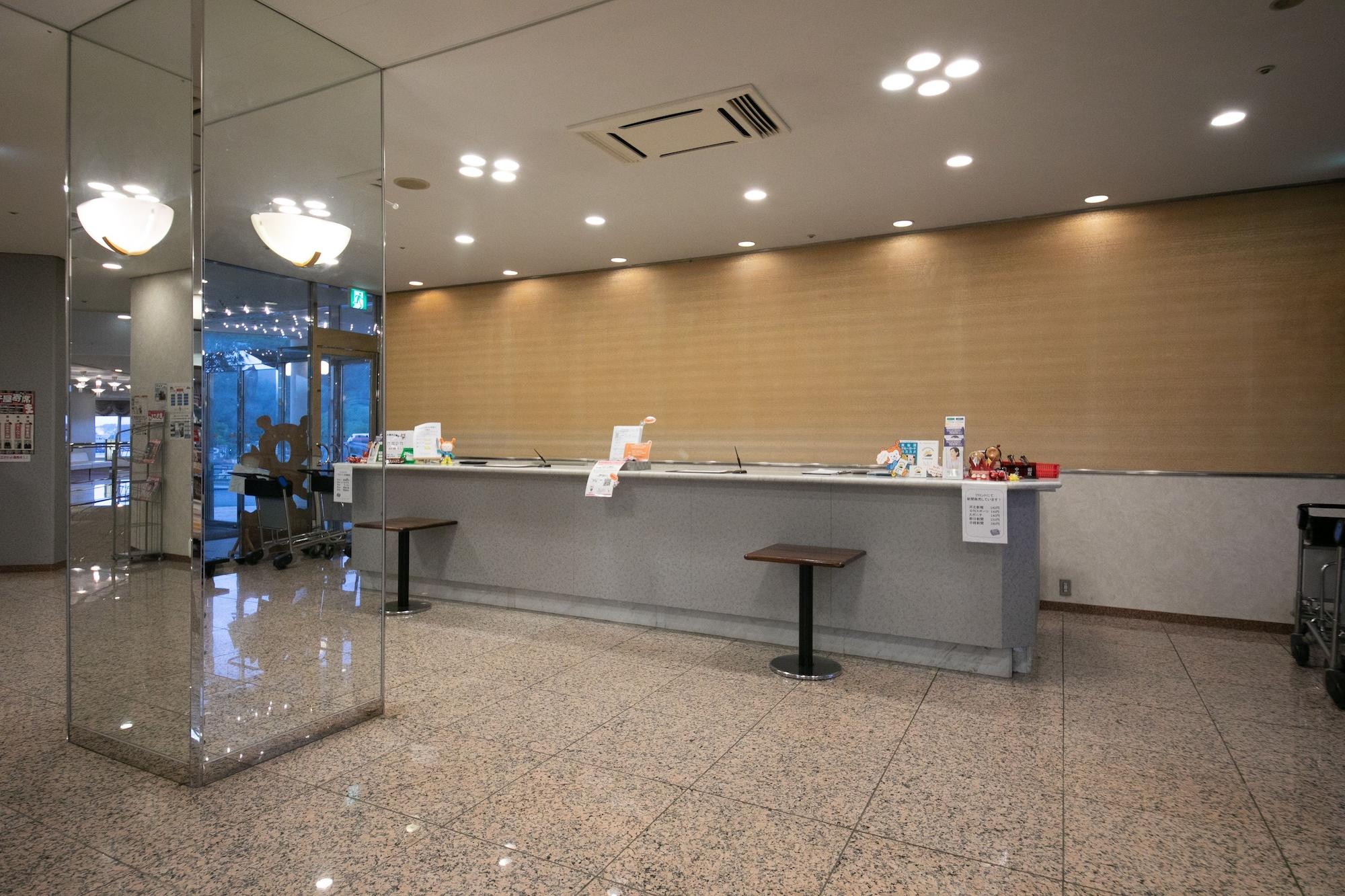 Vista Lobby Kesennuma Plaza Hotel