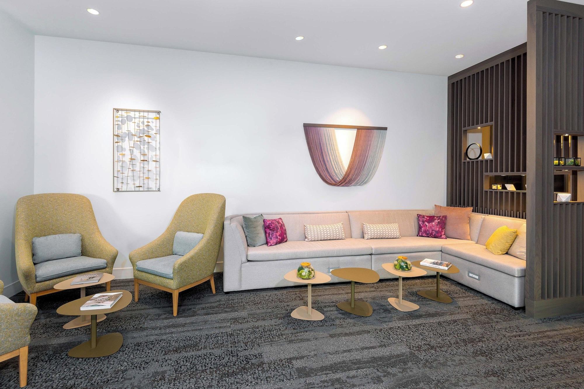 Vista Lobby Element Atlanta Midtown