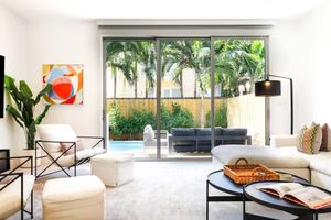 Alquiler Vacacional - Modernista, Luxury Villa, Pool by Coconut Grove