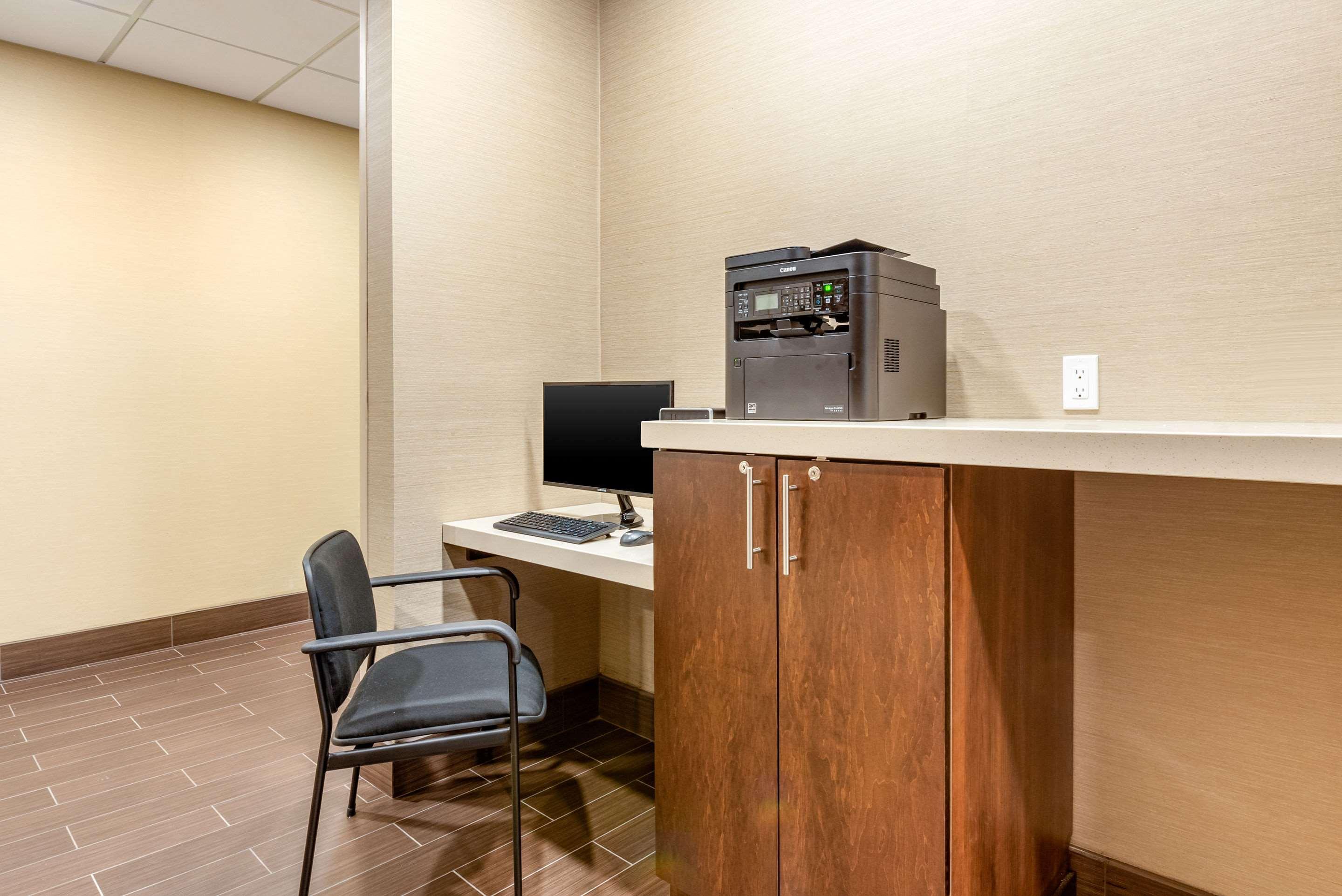 Centro de Negocios Comfort Inn & Suites Goderich