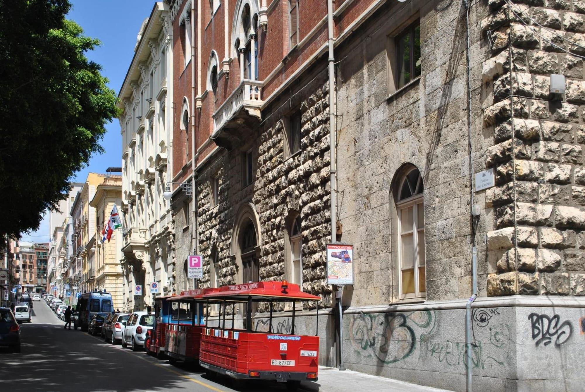 Vista Exterior Centro Storico via Sassari Accommodation