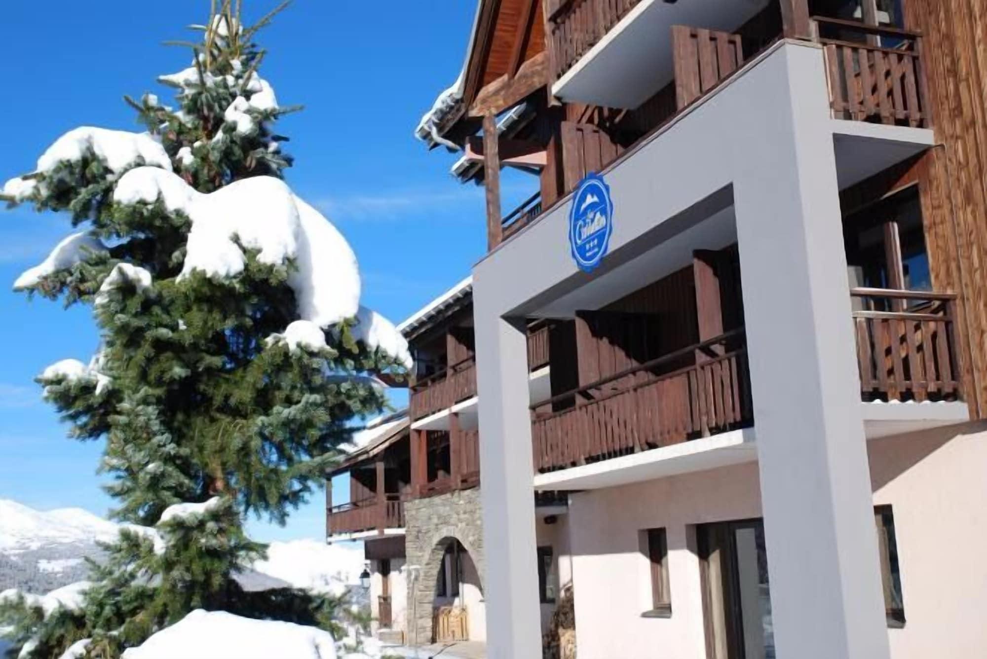 Vista Exterior Hôtel Les Carrettes