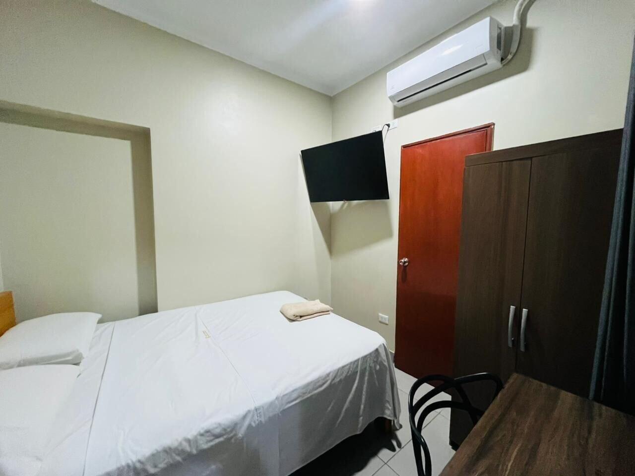 Equipamiento de Habitación HOTEL TUMPIS