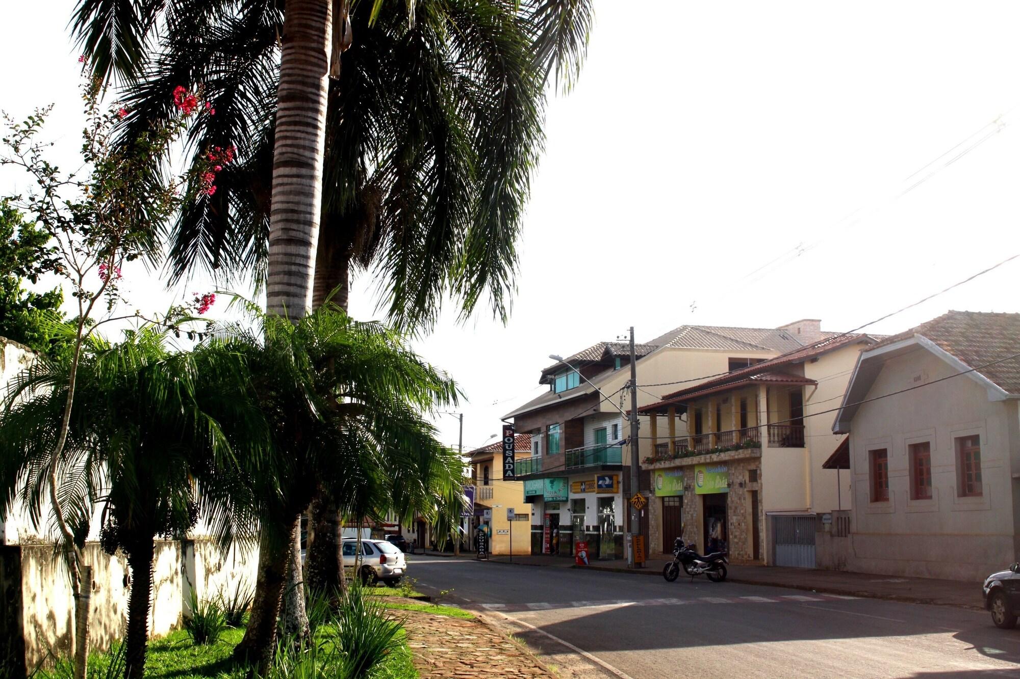 Vista da fachada Pousada Alves