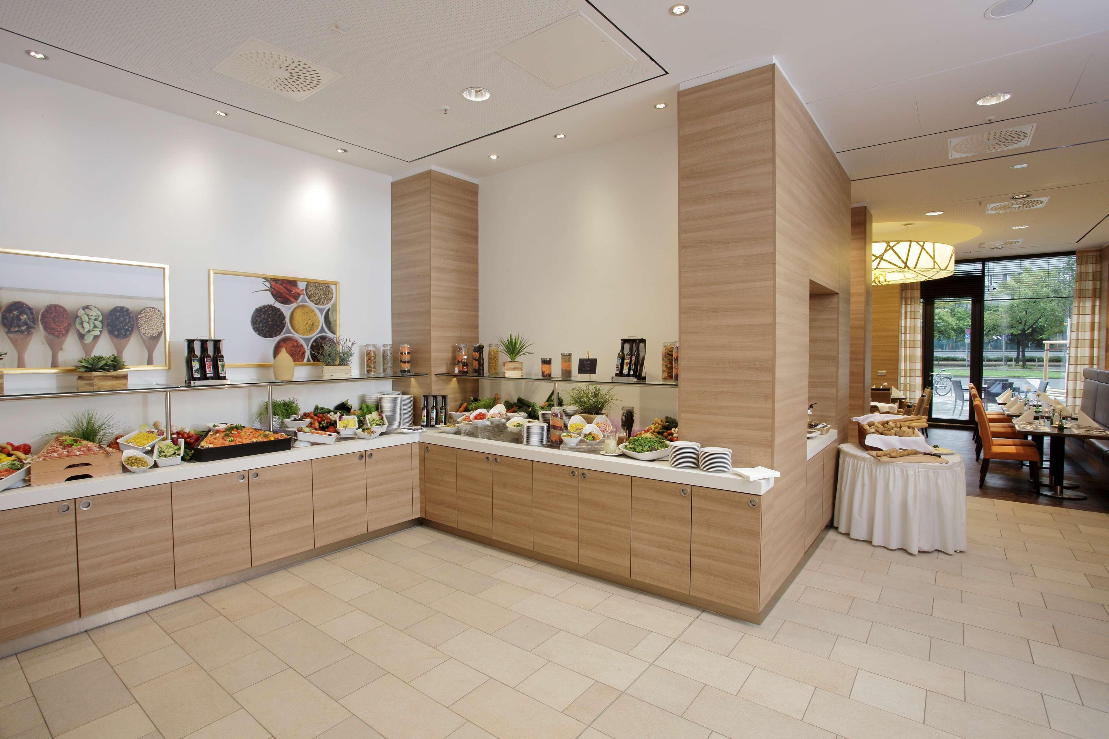 Restaurant H4 Hotel Berlin Alexanderplatz