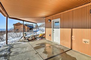 Alquiler Vacacional - Anchorage Getaway w/ Mtn Views < 5 Mi to Zoo!