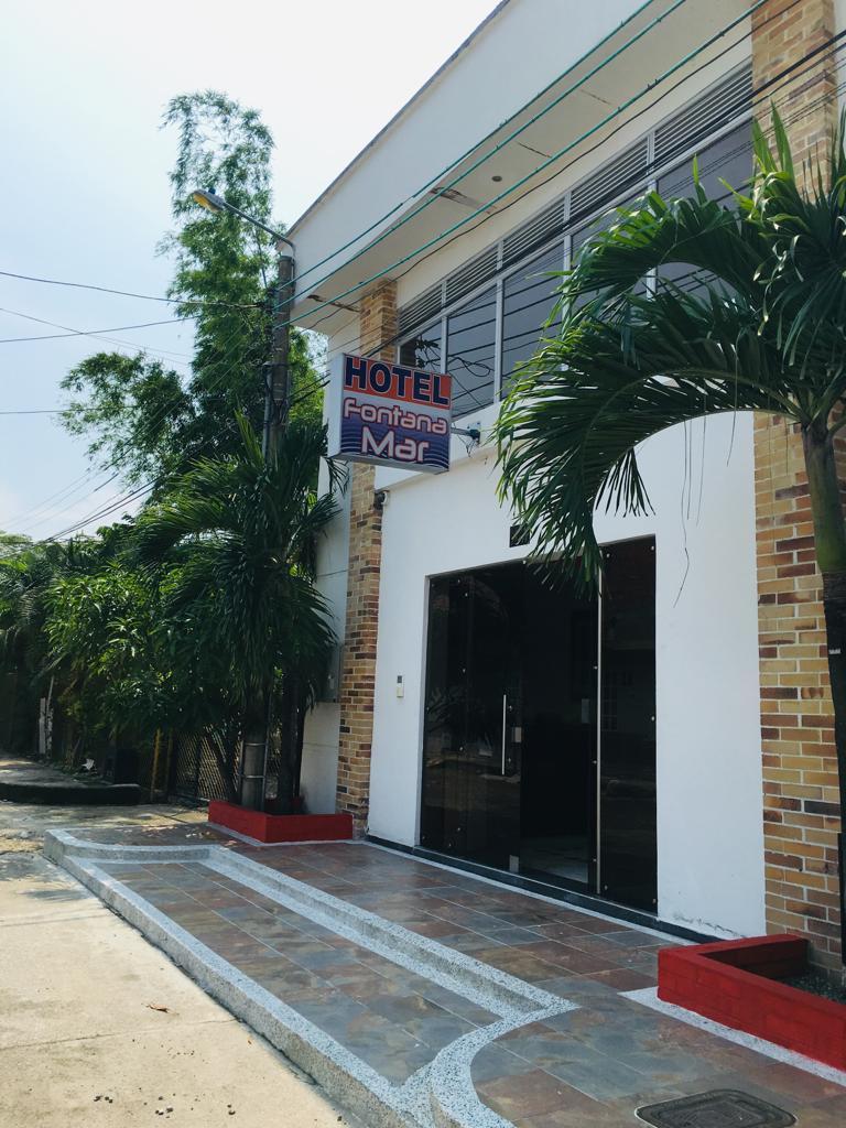Vista Exterior Hotel Fontana Mar