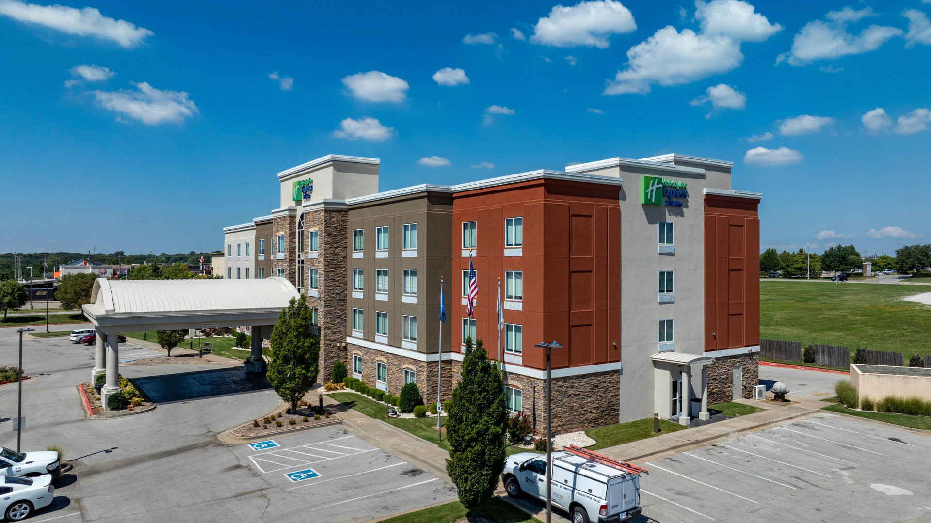 Vista Exterior Holiday Inn Express Tulsa South Bixby by IHG