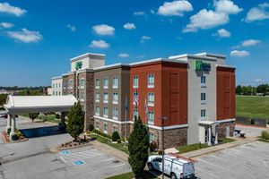 Alojamiento - Holiday Inn Express Tulsa South Bixby by IHG