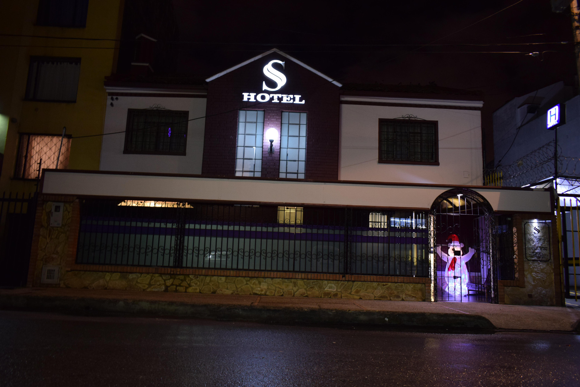 Vista Exterior Hotel Sion Santafe