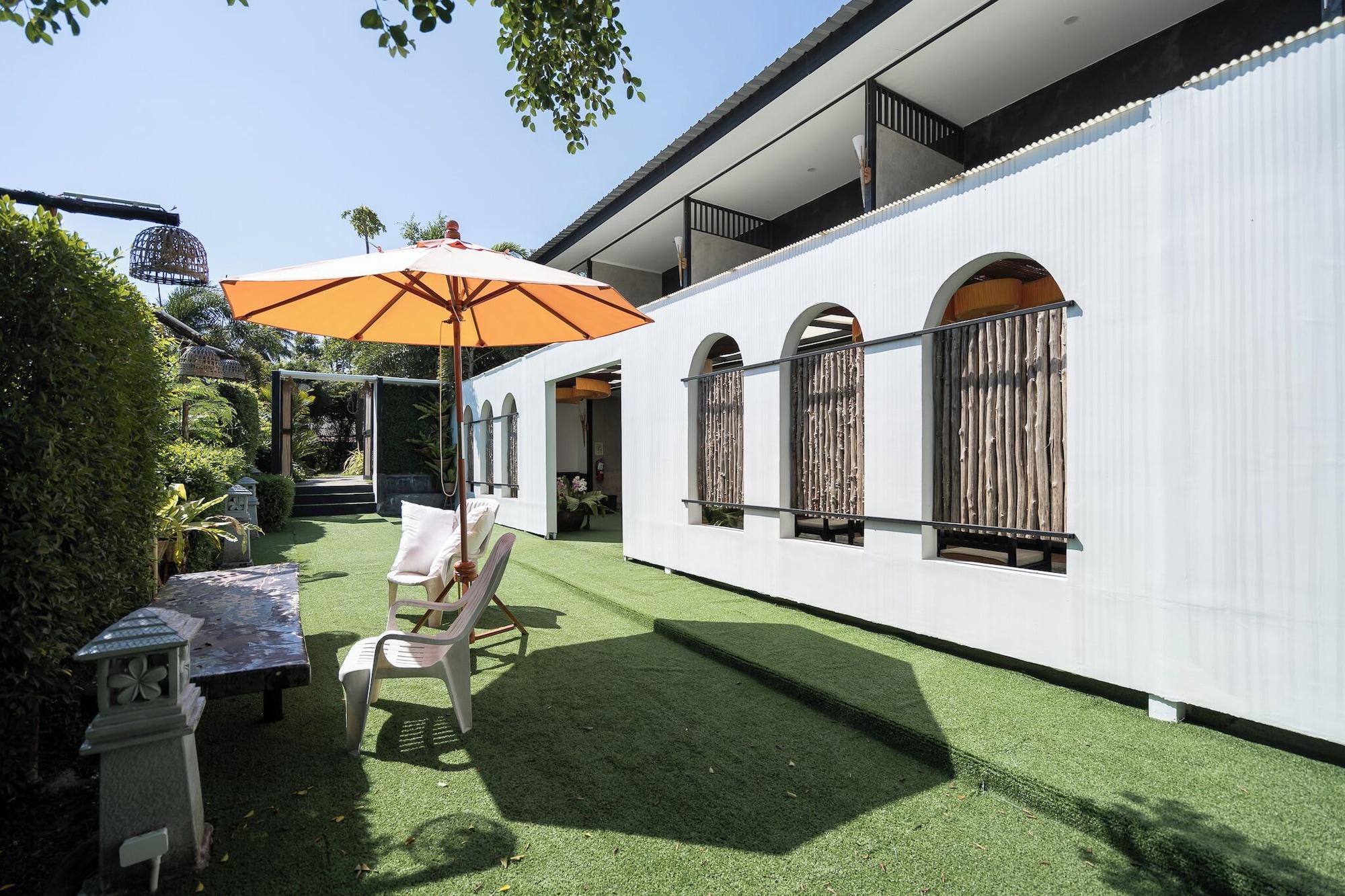 Vista Exterior The Loft Panwa Resort