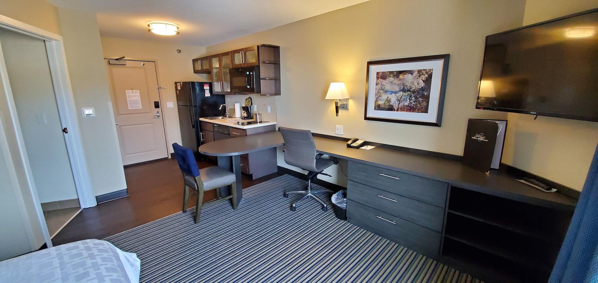 Comodidades del Alojamiento Candlewood Suites Eau Claire I-94 by IHG