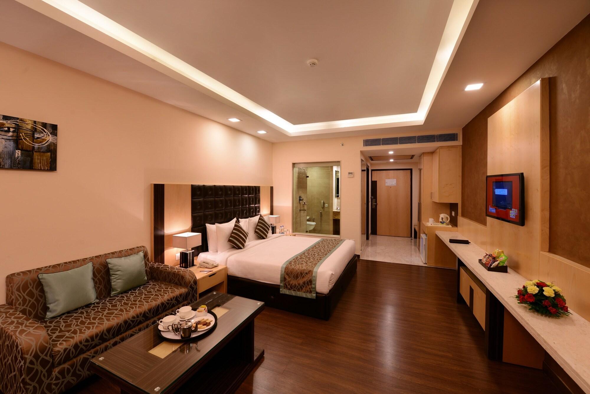 Vista Exterior Grand Plaza Jammu