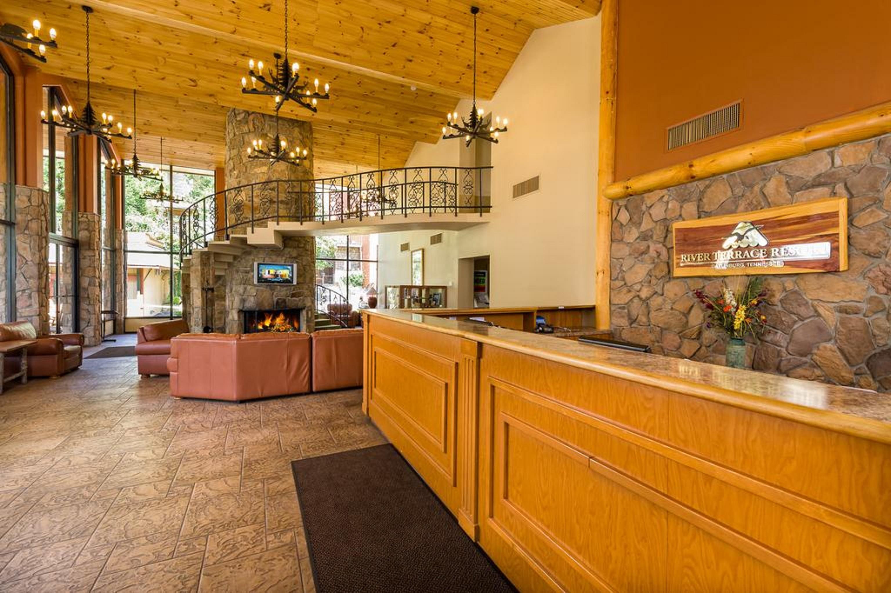 Vista Lobby River Terrace Resort & Convention Center