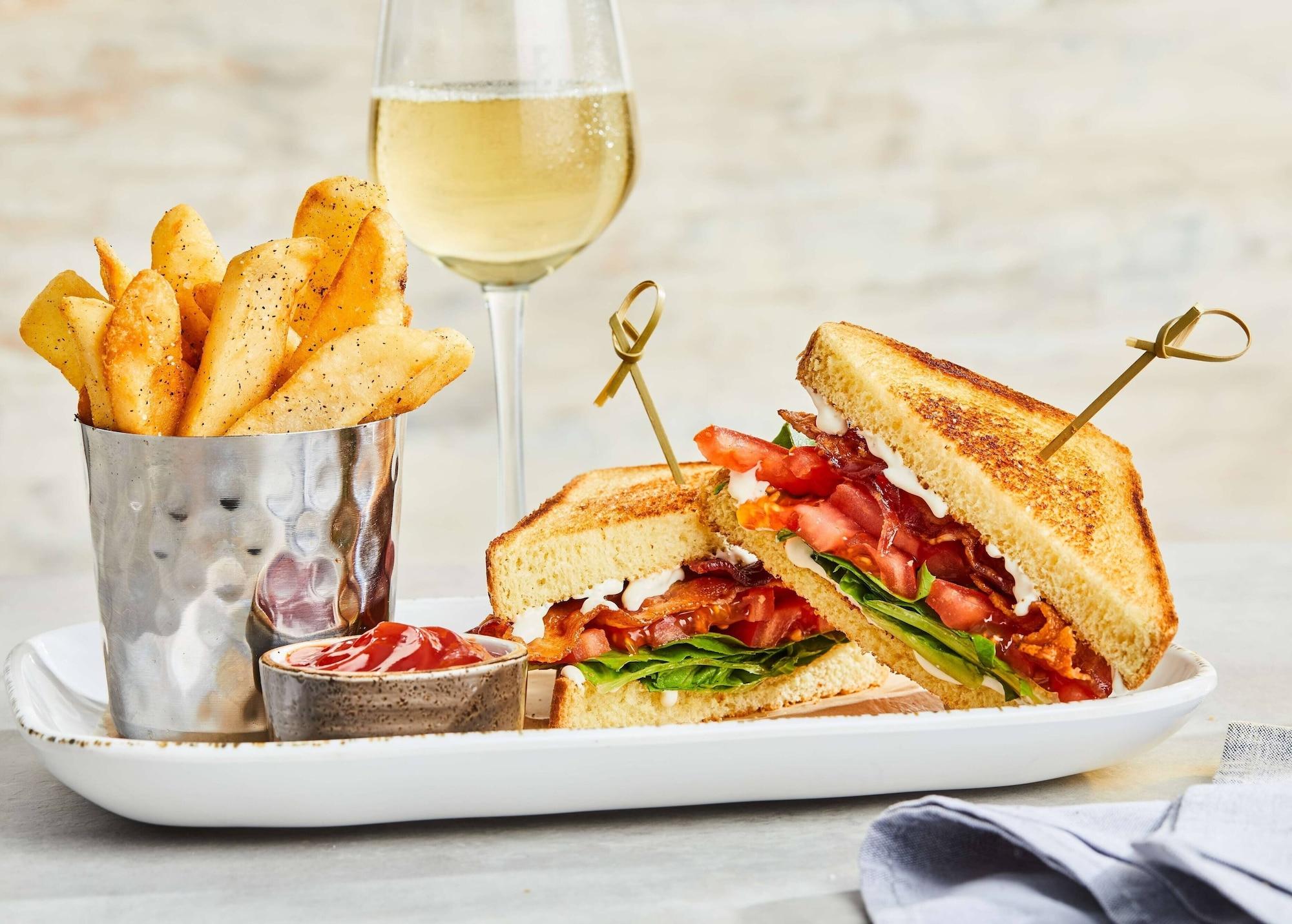 Restaurant Courtyard by Marriott Long Island Islip/Courthouse Complex