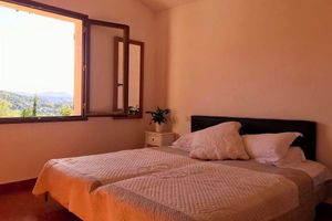 Alquiler Vacacional - 4 BEDROOM VILLA IN MONTAUROUX - STUNNING VIEWS. MINI-POOL & HUGE RUSTIC GARDEN