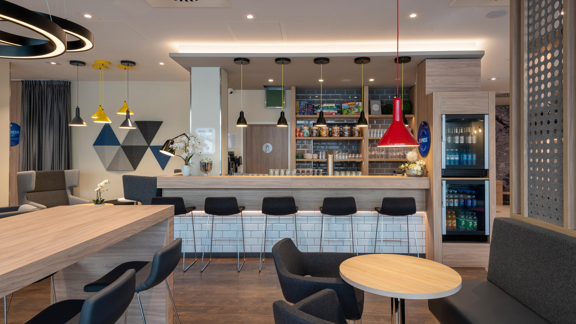 Bar/Salón Holiday Inn Express Offenbach by IHG