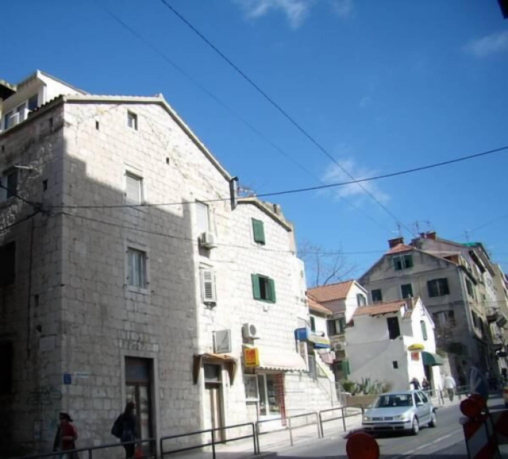 Vista Exterior Rooms Damira Split