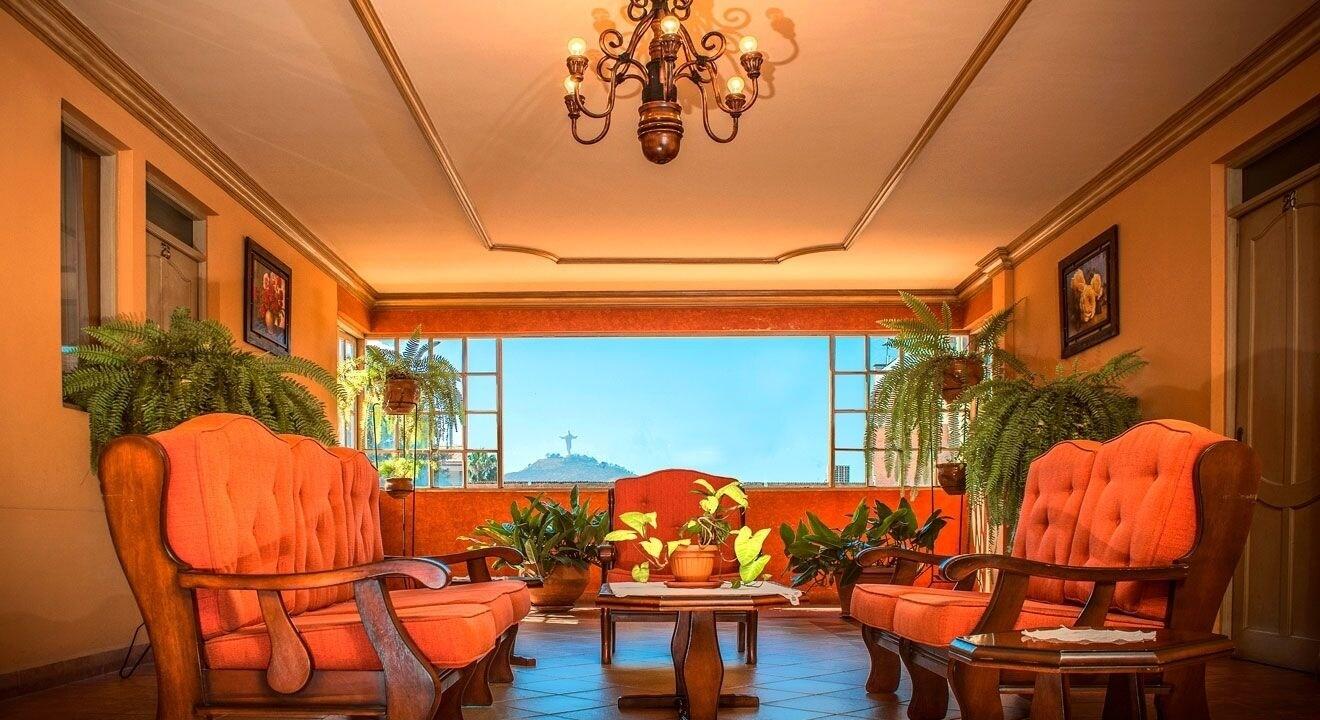 Vista Lobby Monserrat