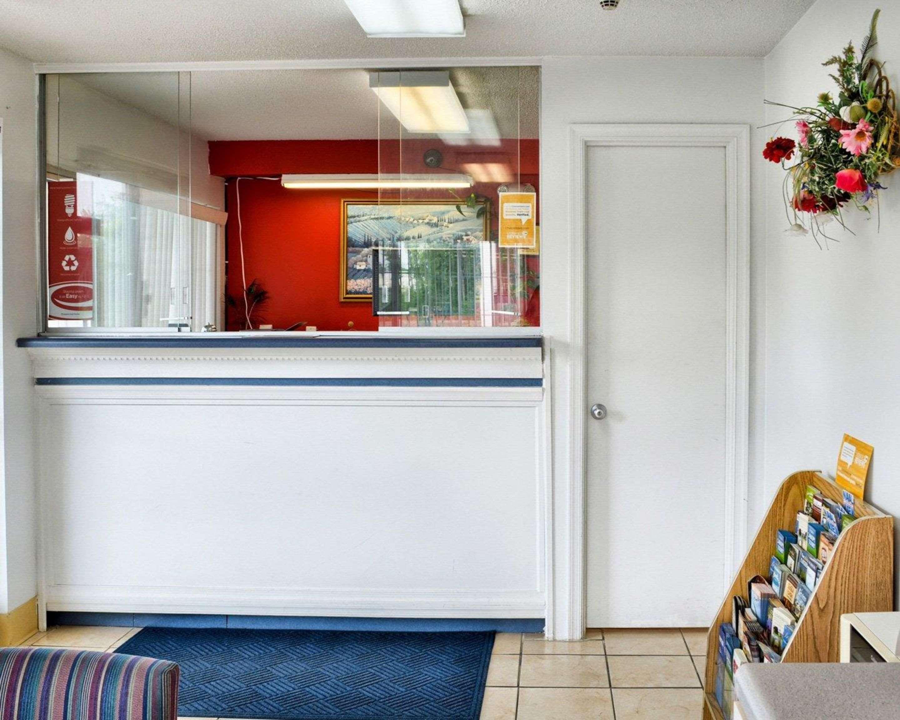 Vista Lobby Econo Lodge Ruther Glen