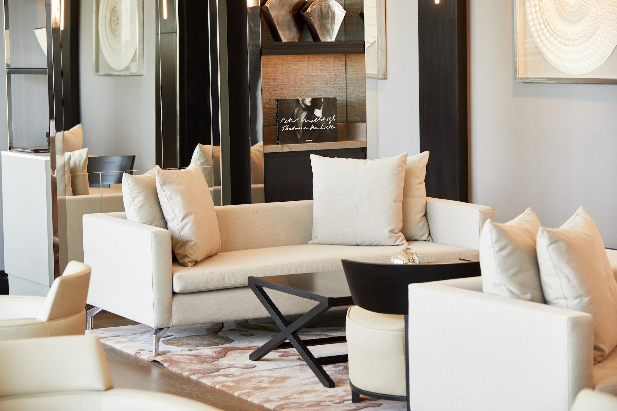 Vista Lobby AC Hotel by Marriott Santiago Cenco Costanera