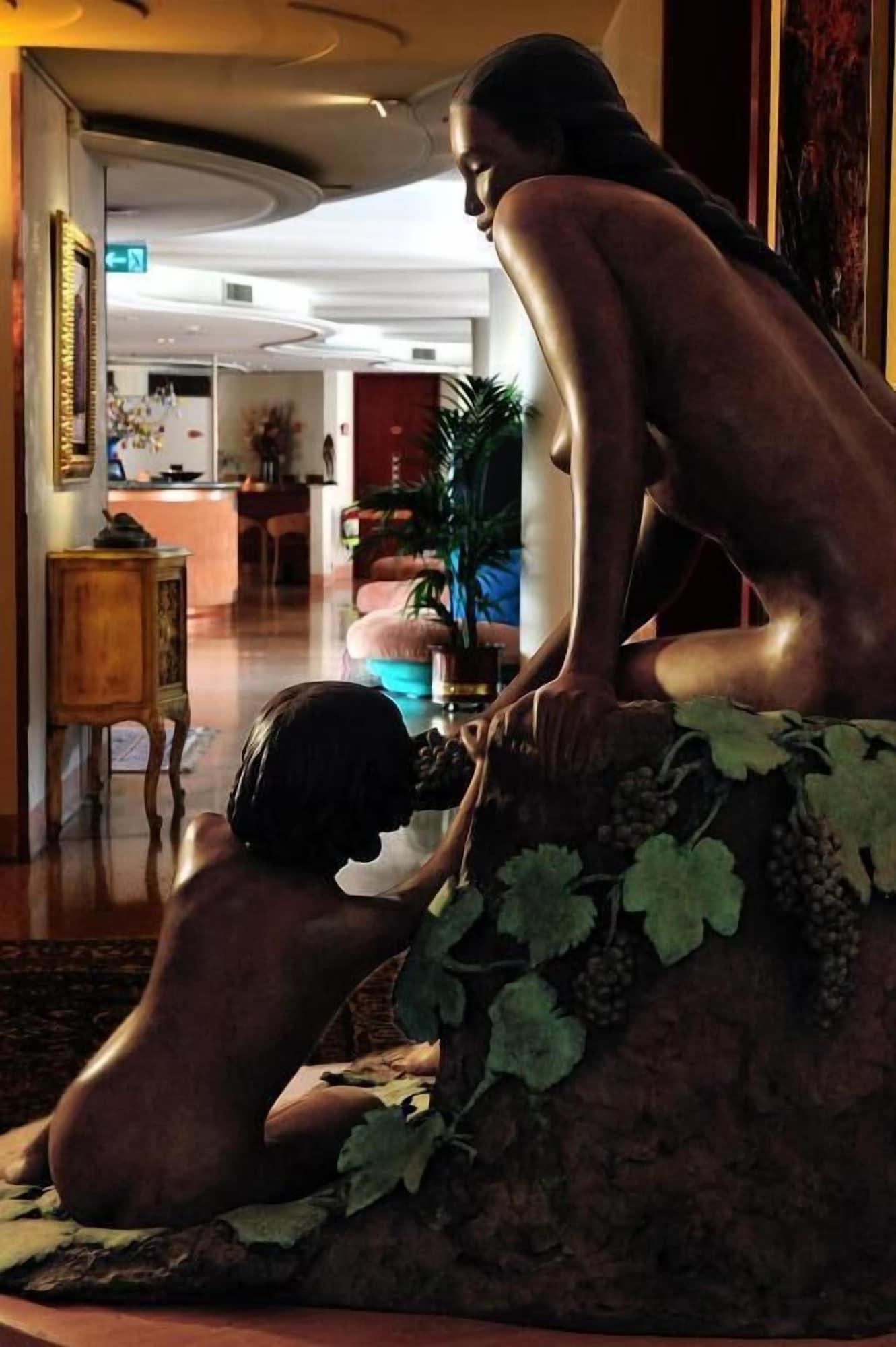 Vista Lobby Hotel Contà