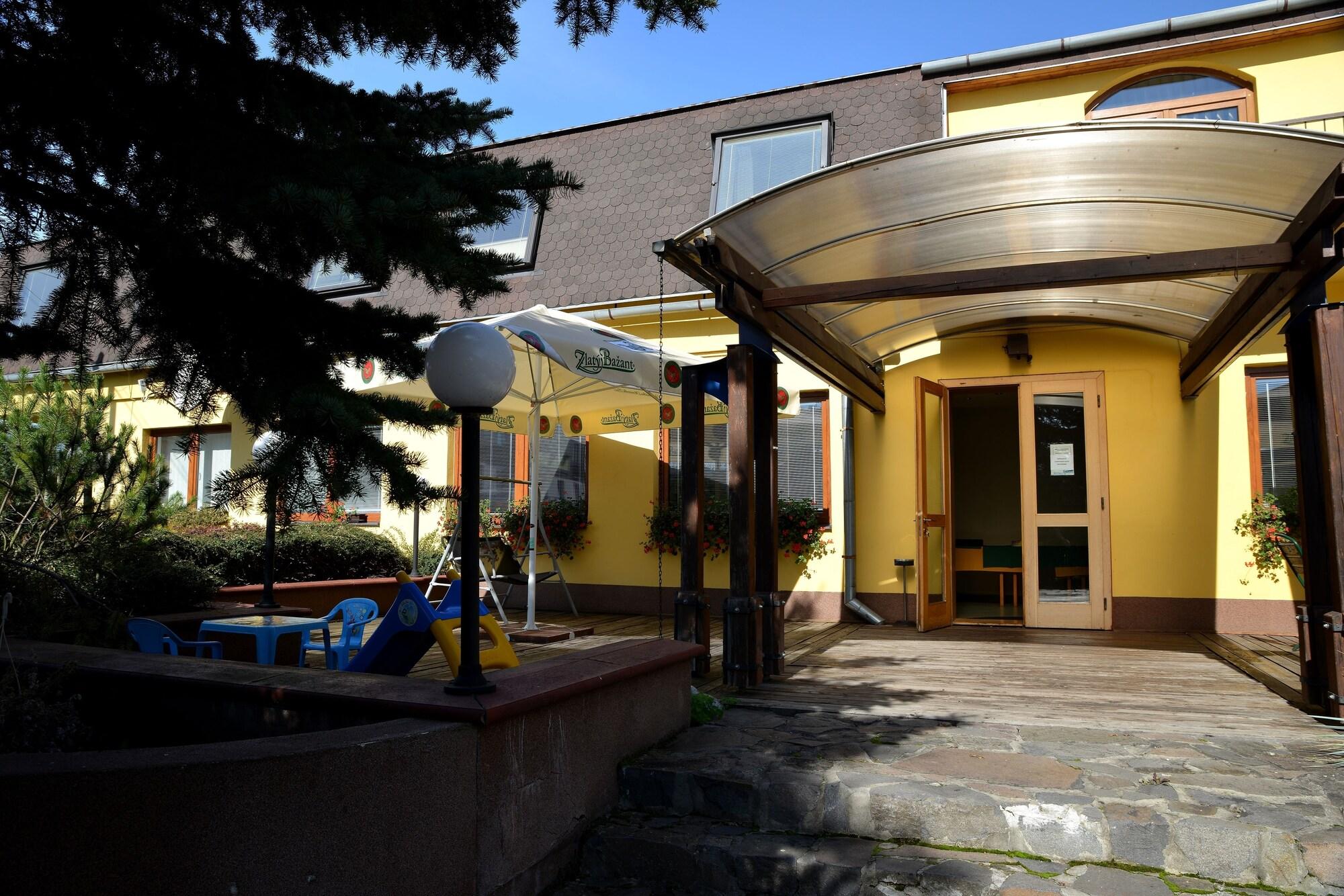 Instalaciones Recreativas Penzión Agrothermal Bešeňová