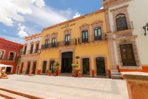 Paquete - Hotel Mesón de Jobito