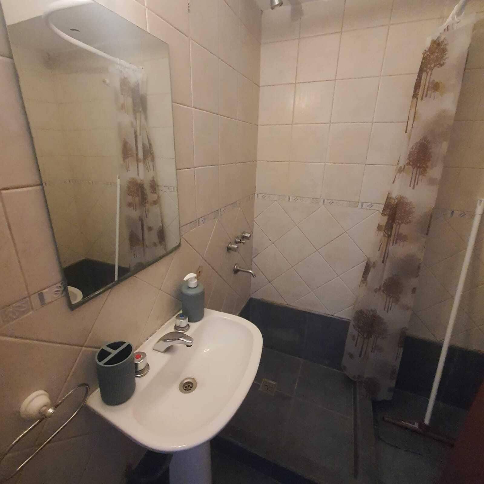 Varios Hostel Guemes