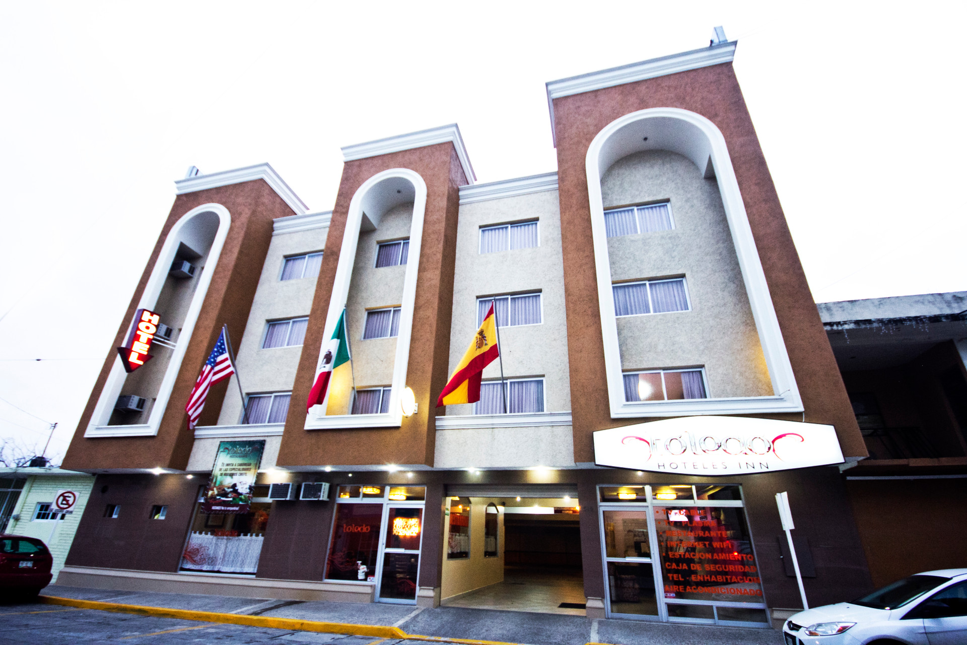 Varios hotel toledo