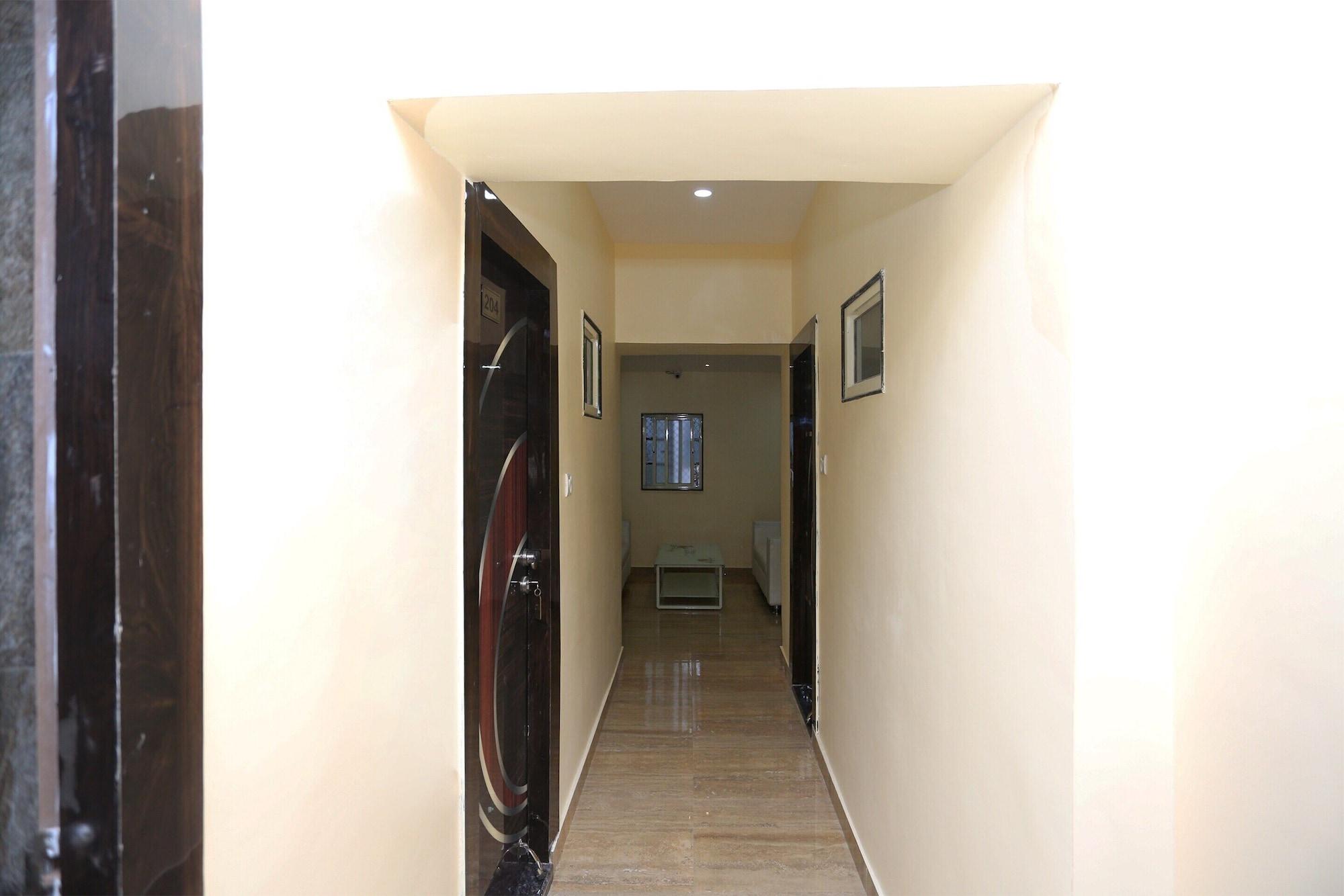Vista Exterior OYO 15530 Hotel G S Residency