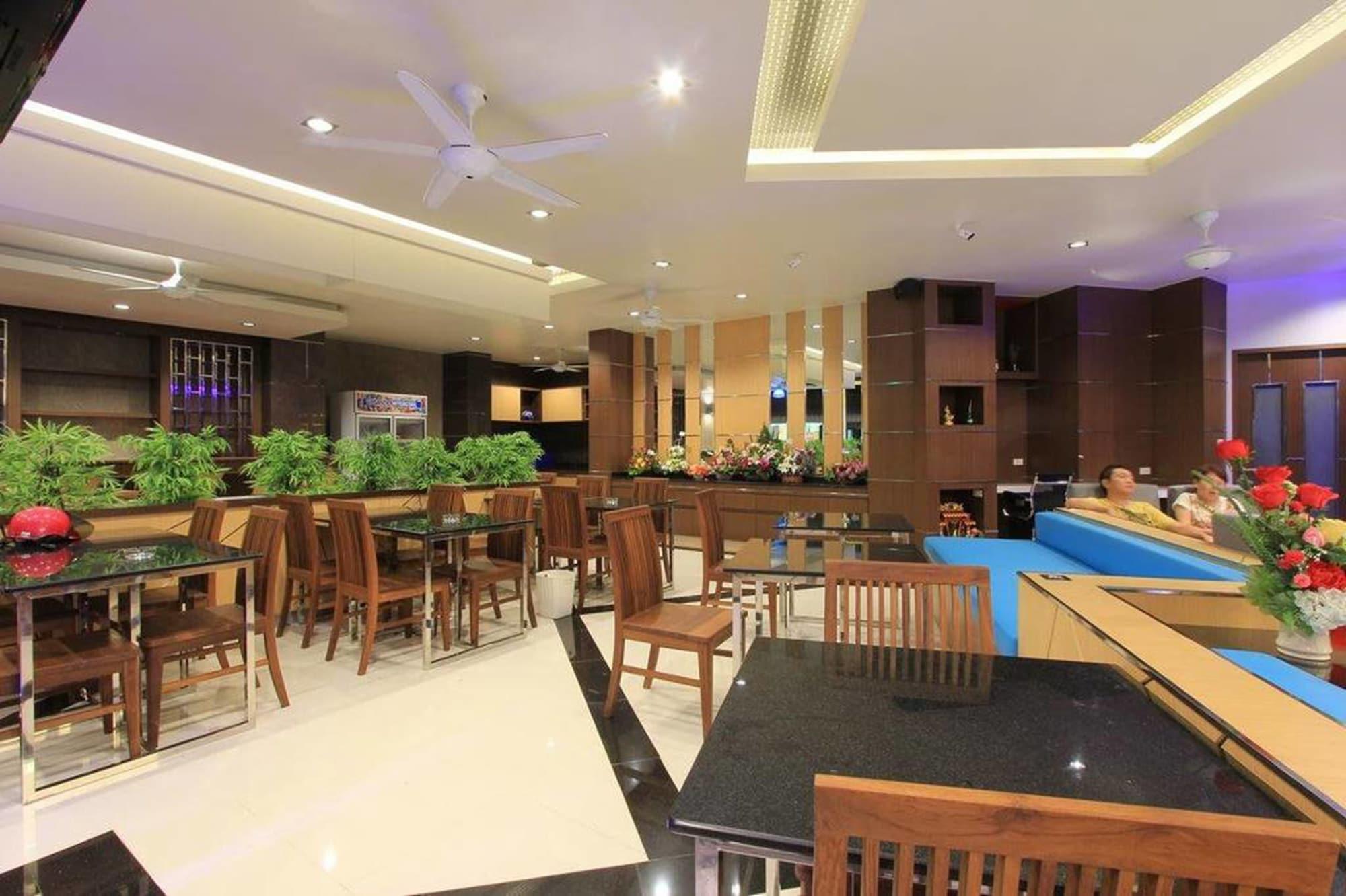 Restaurant The Crystal Beach Hotel