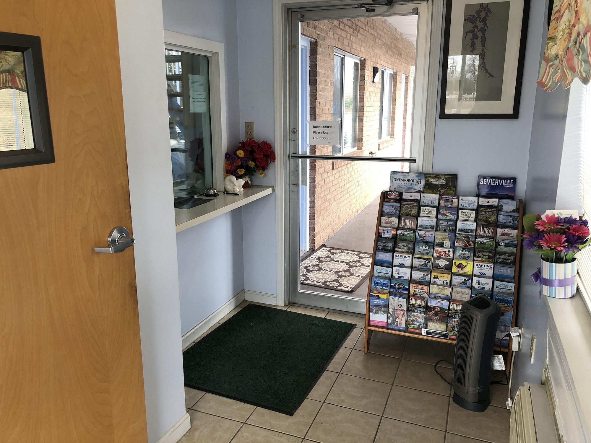 Vista Lobby Americas Best Value Inn Jonesville
