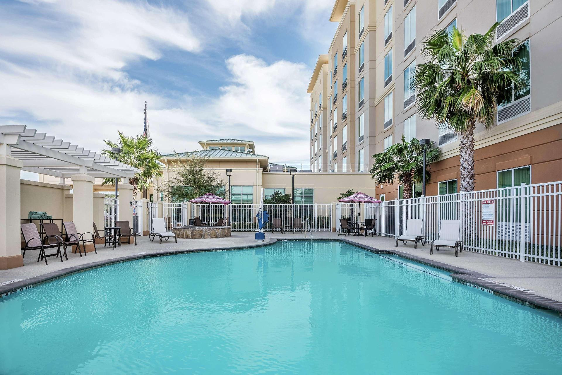 Vista Piscina Hilton Garden Inn San Antonio At The Rim