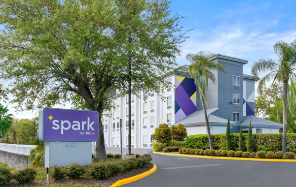 Spark by Hilton Orlando near SeaWorld - Hoteles en International Drive de Orlando