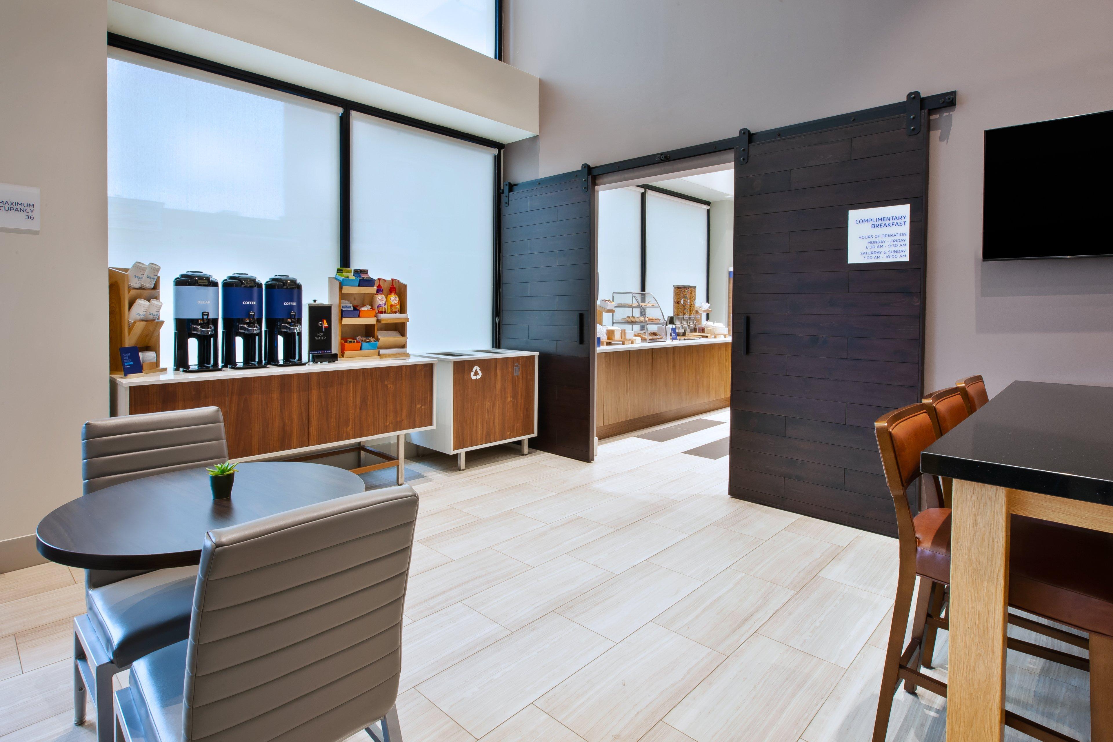 Restaurant Holiday Inn Express NYC Brooklyn - Sunset Park by IHG
