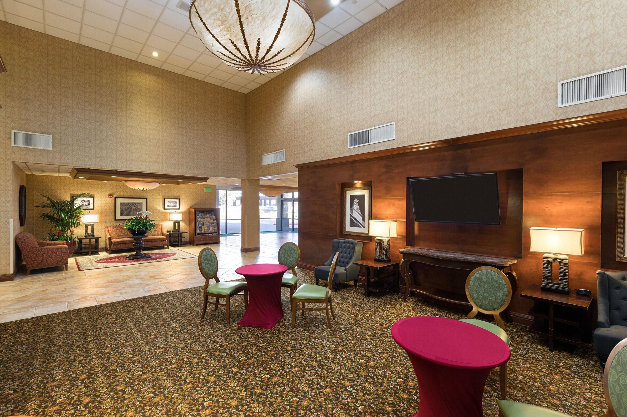 Vista Lobby Holiday Inn Sacramento Downtown-Arena by IHG