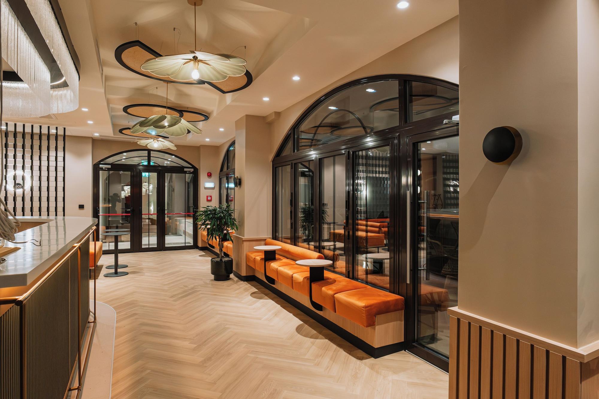 Vista Lobby Trianon Hotel