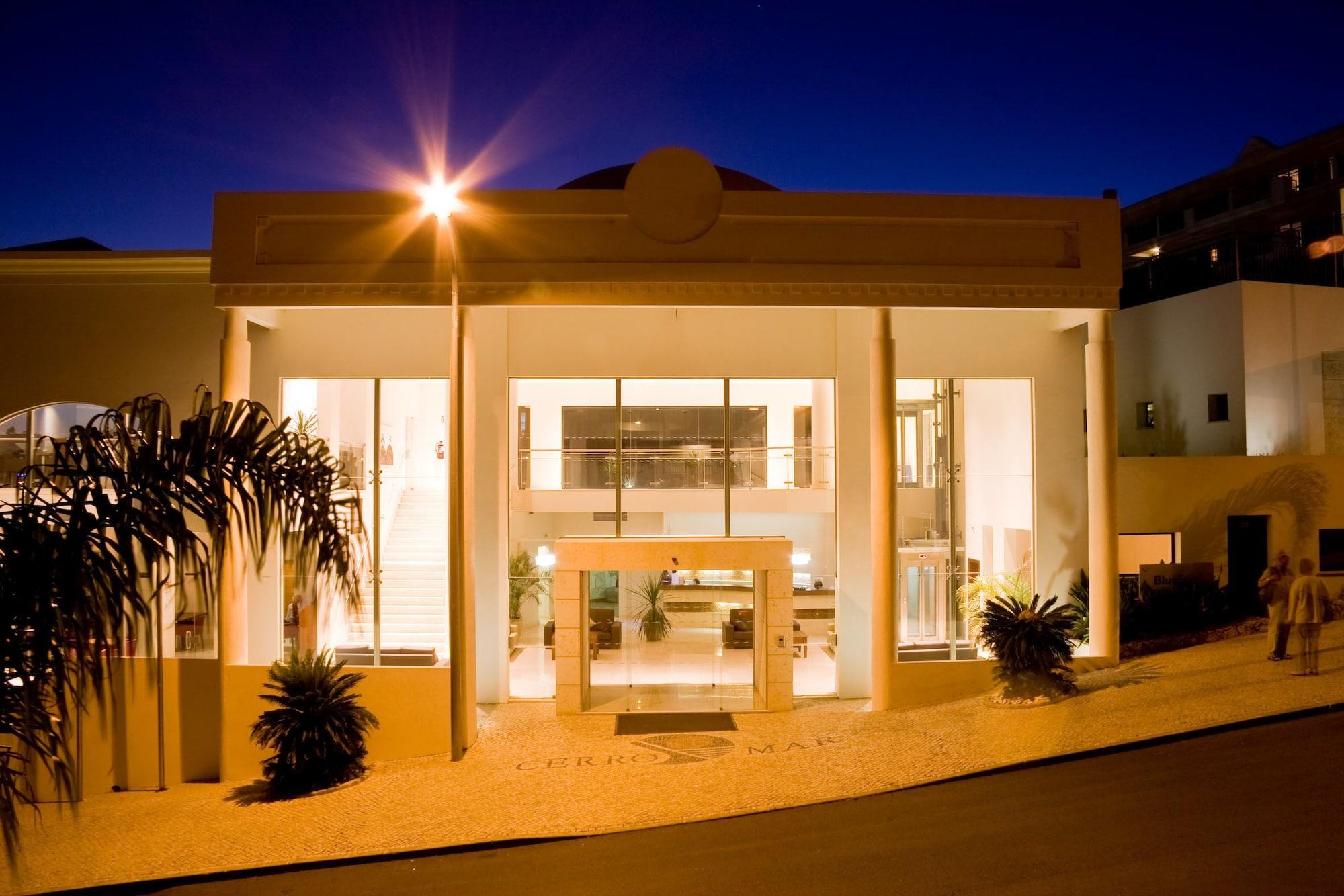 Vista Exterior Cerro Mar Atlantico & Cerro Mar Garden