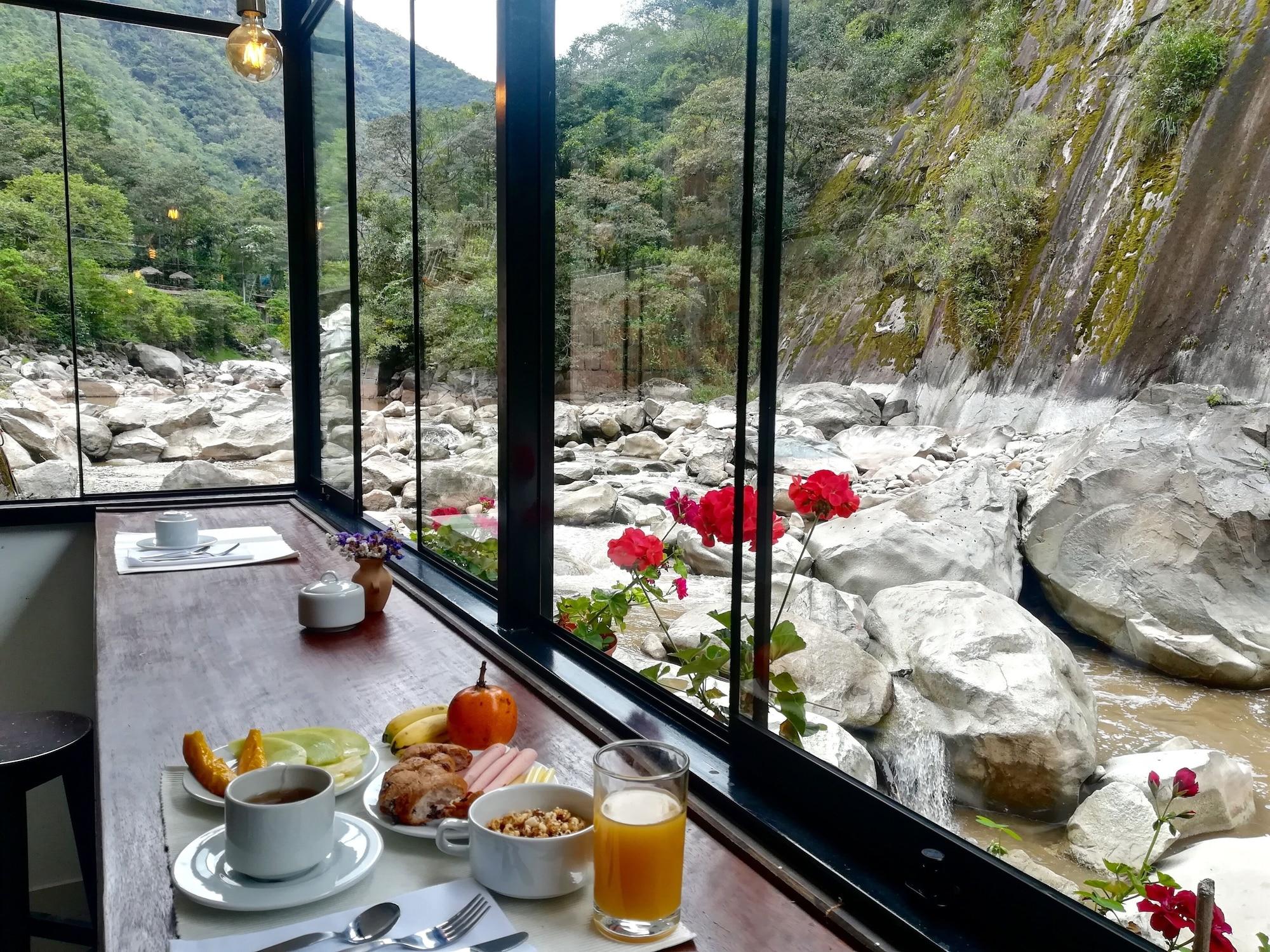 Varios Susanna Inn Machu Picchu Hotel