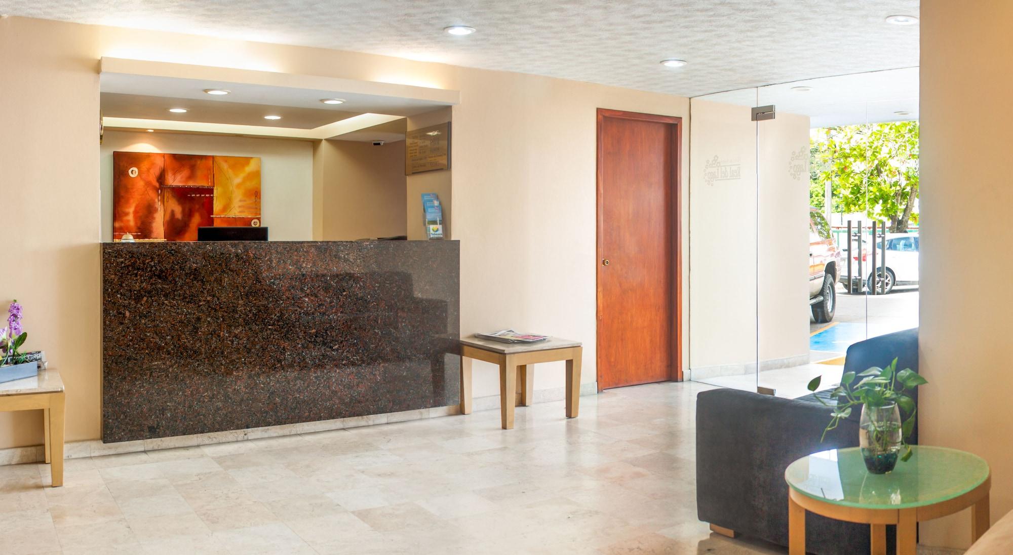 Vista Lobby Hotel & Suites Real del Lago