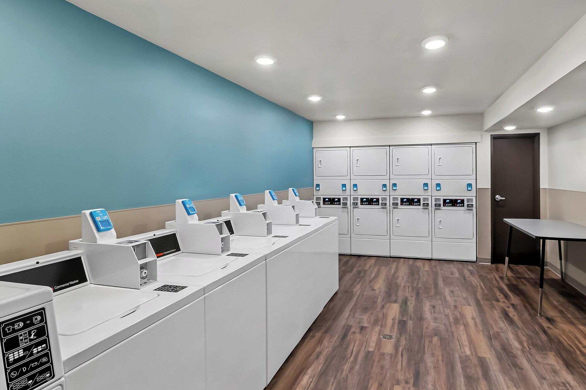 Comodidades del Alojamiento Woodspring Suites Newington - Hartford South