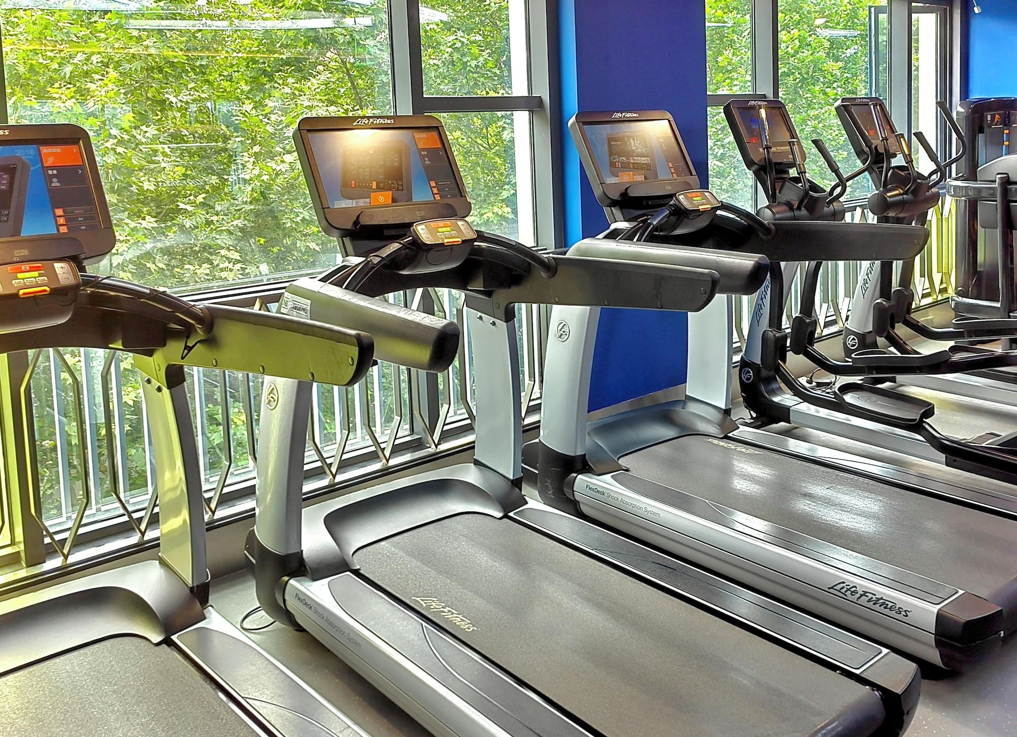 Gimnasio Holiday Inn Shanghai Pudong Nanpu by IHG